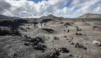 Robots on Earth Help Prepare for Research on the Moon