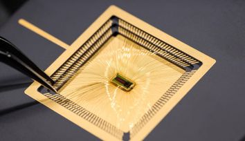 An entire brain-machine interface on a chip