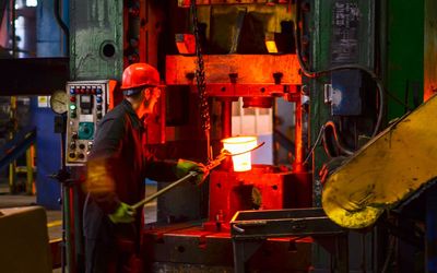 Metal manufacturing processes compared: machining, forging, casting, powder, additive, extrusion