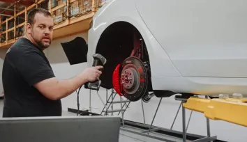 APEX Race Parts uses 3D scanner to stay at the wheel of impressive race car innovation
