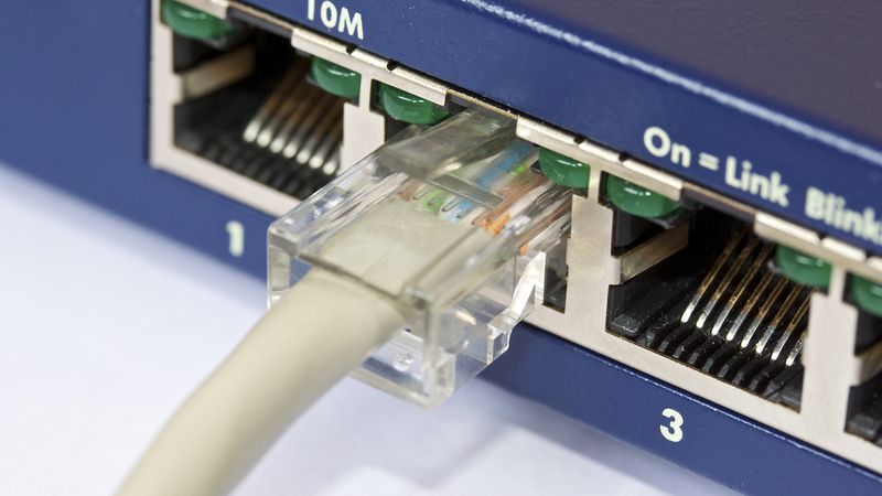 Cat5e vs Cat6: Unraveling the Ethernet Cable Conundrum for Modern Networks