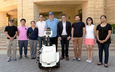 Stanford's JackRabbot 2: The polite pedestrian robot