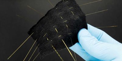 Example of a smart textile woven with glass fibres. (Image: Yingqiang Wang / ETH Zurich)