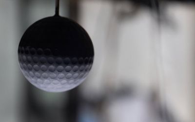 Maneuverable underwater vehicles inspired by golf balls