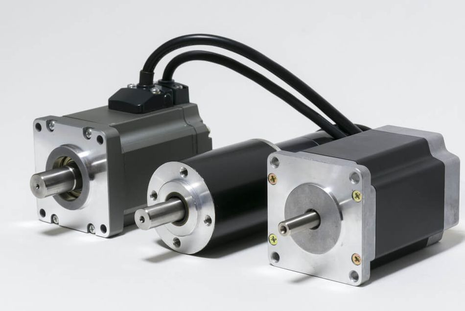 AC and DC servo actuators 