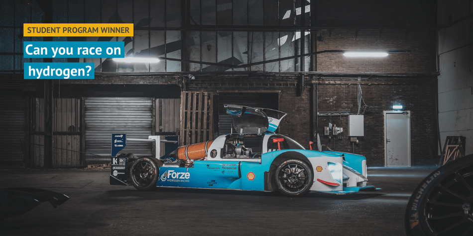 Forze Hydrogen VIII on a race track