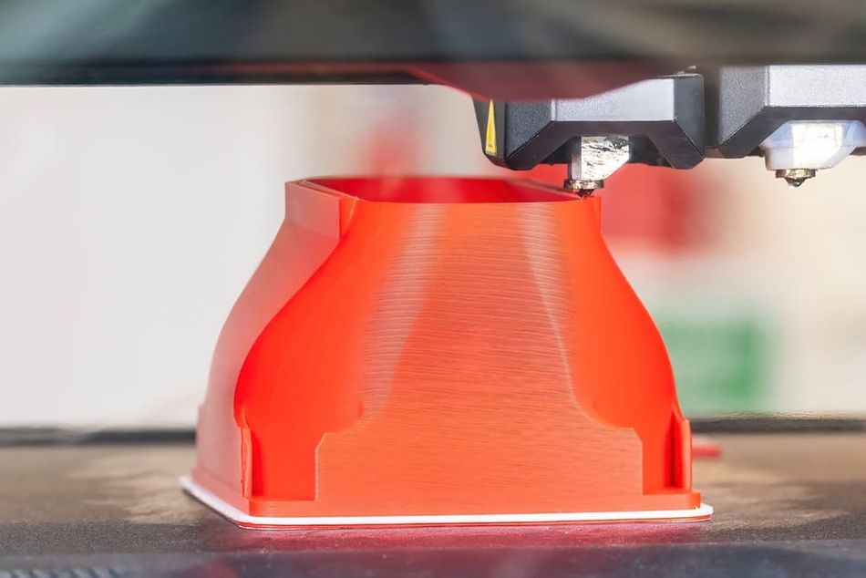 Red 3D print and extruder