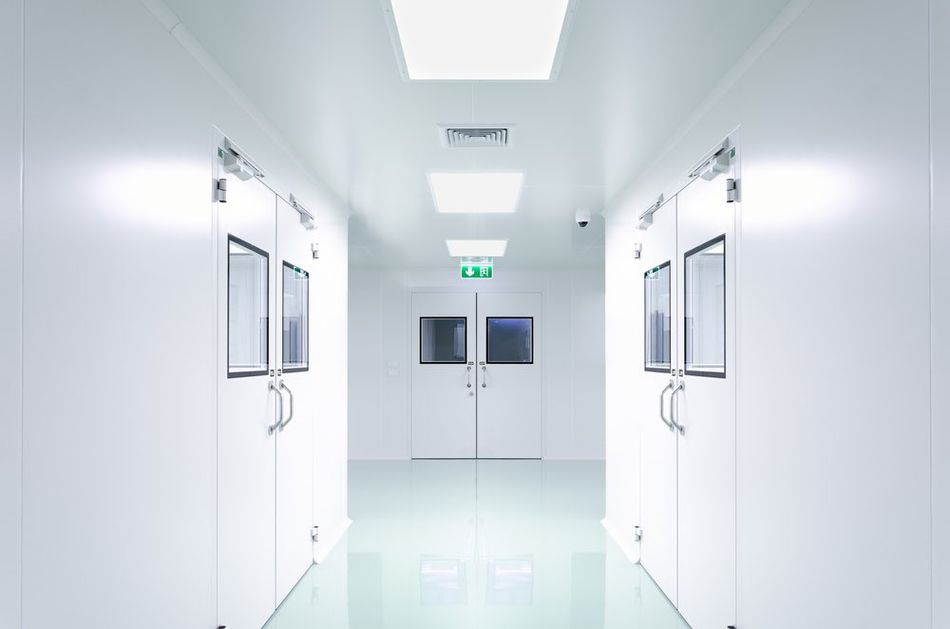 A cleanroom with Epoxy System flooring, double glass windows and doors