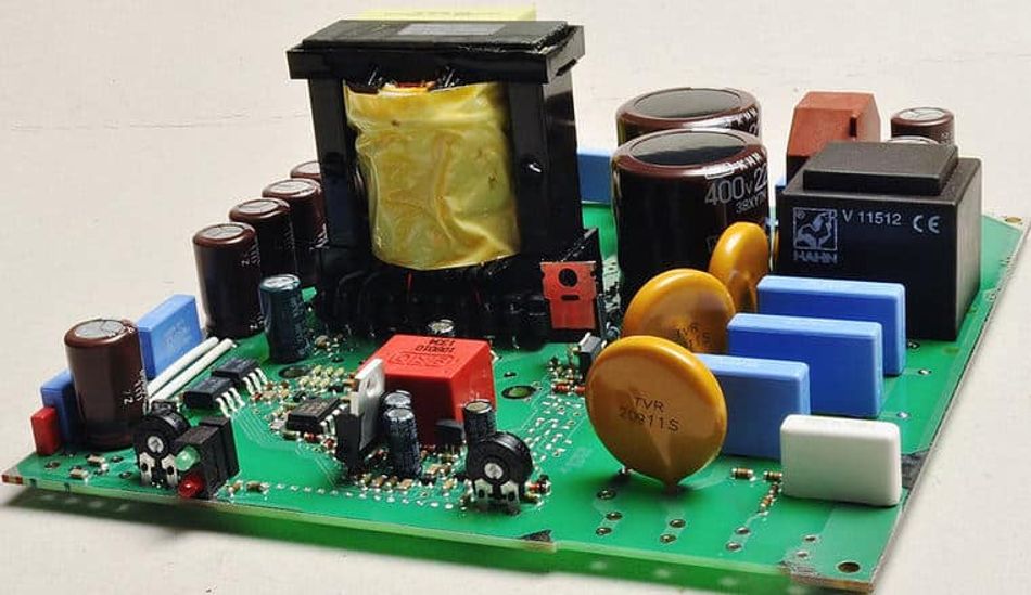 Through-Hole Technology Assembly; Source: Raypcb