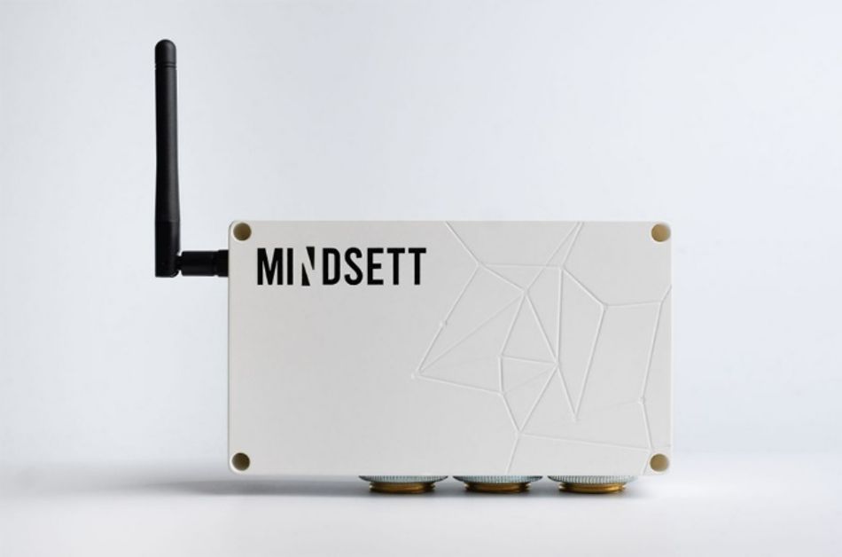 A front view of the Mindsett Prism