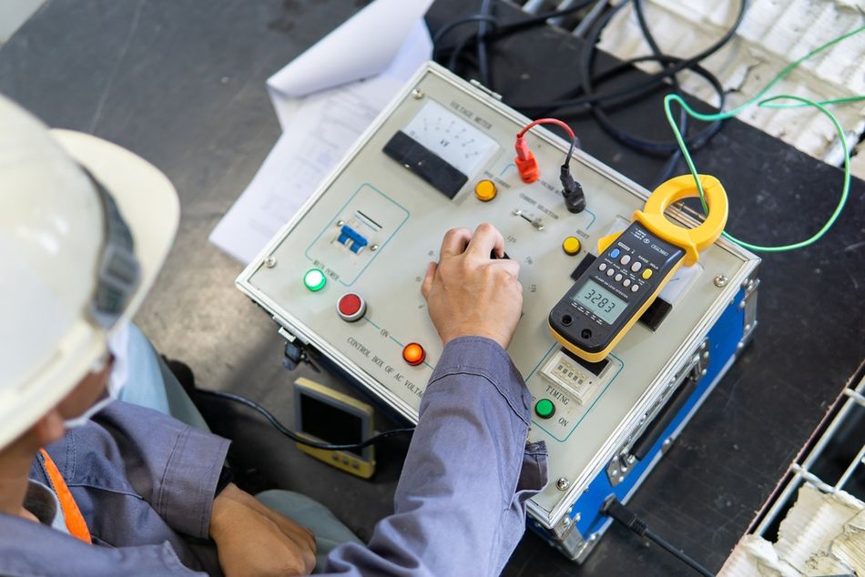 Test box for injecting High Voltage into Electrical Equipment for Insulation Resistance Test