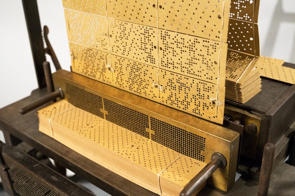 Jacquard's Punch Card Loom