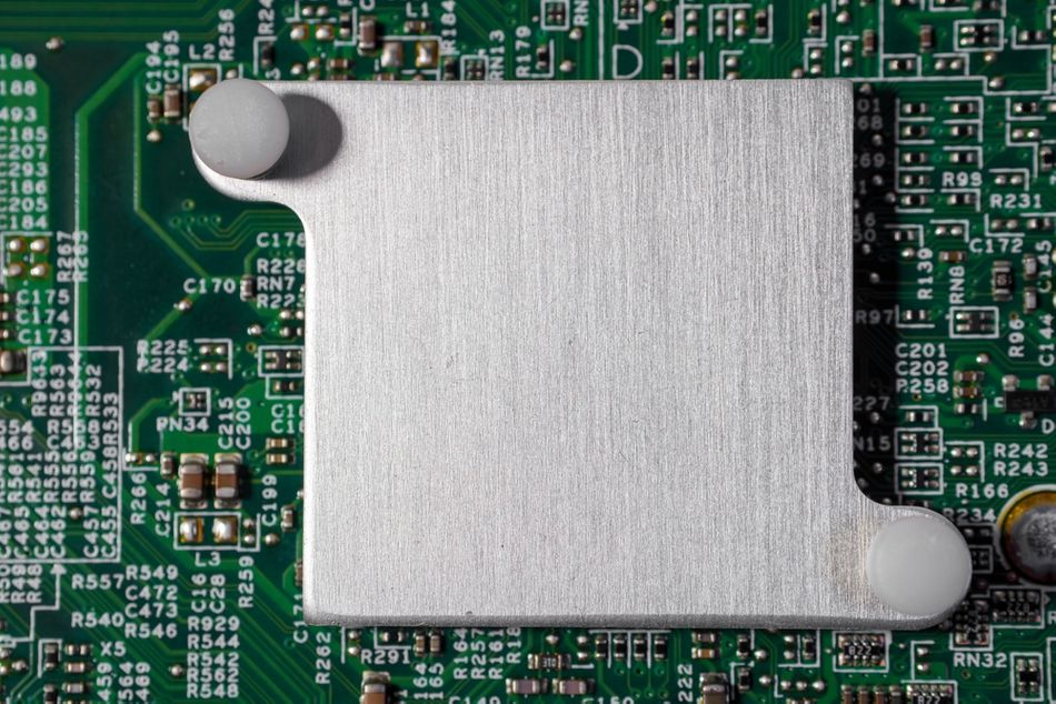 Silver heatsink mounted on PCB as a thermal management component