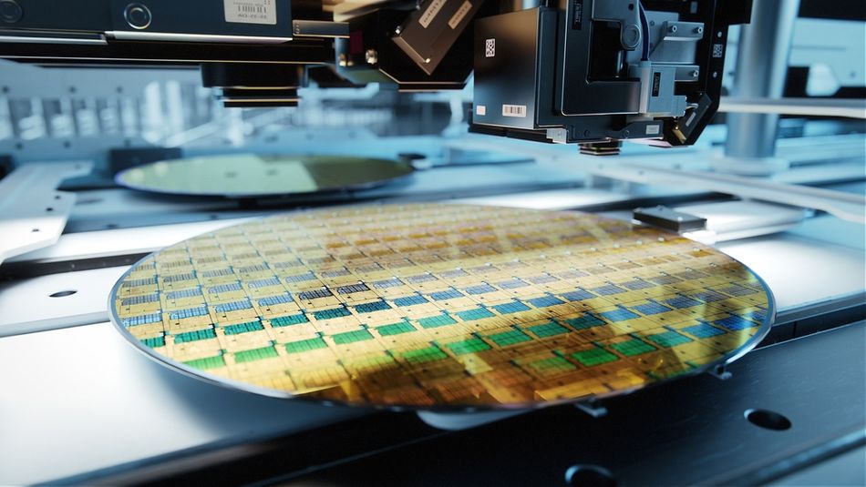 Silicon wafers in the advanced semiconductor manufacturing industry