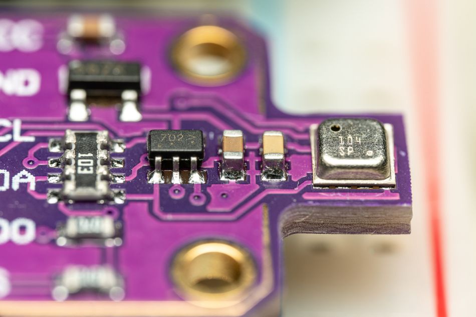 BME680 MEMS Environmental Sensor on a Purple PCB Module