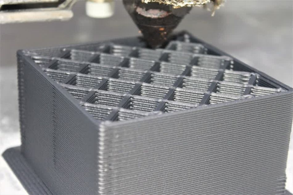 3D printing carbon fiber reinforced plastic