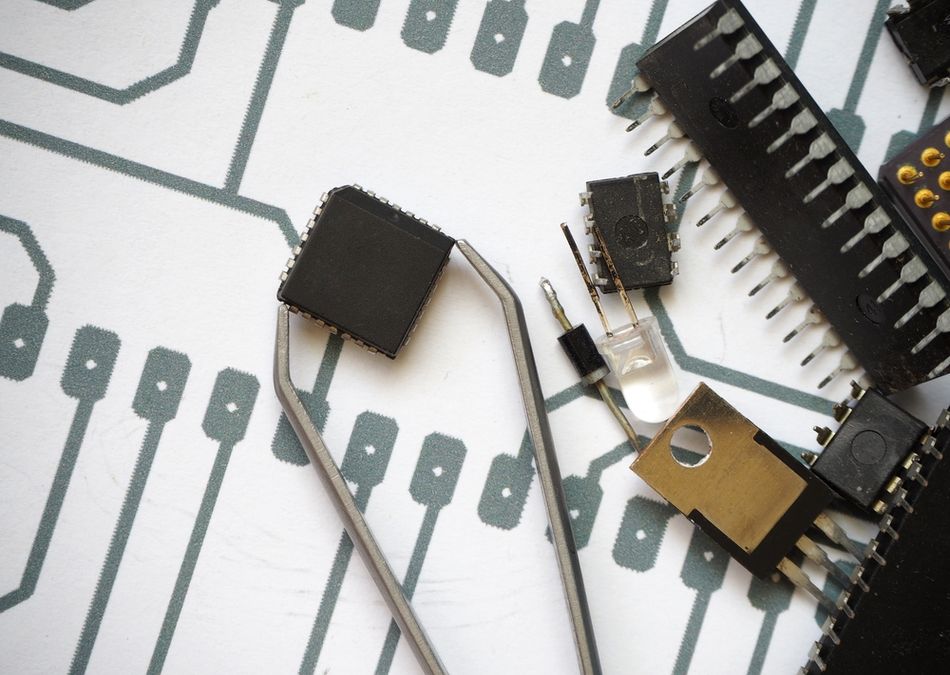 Semiconductor Electronic Components - Chips, ICs, Transistor, Diode, MOSFET