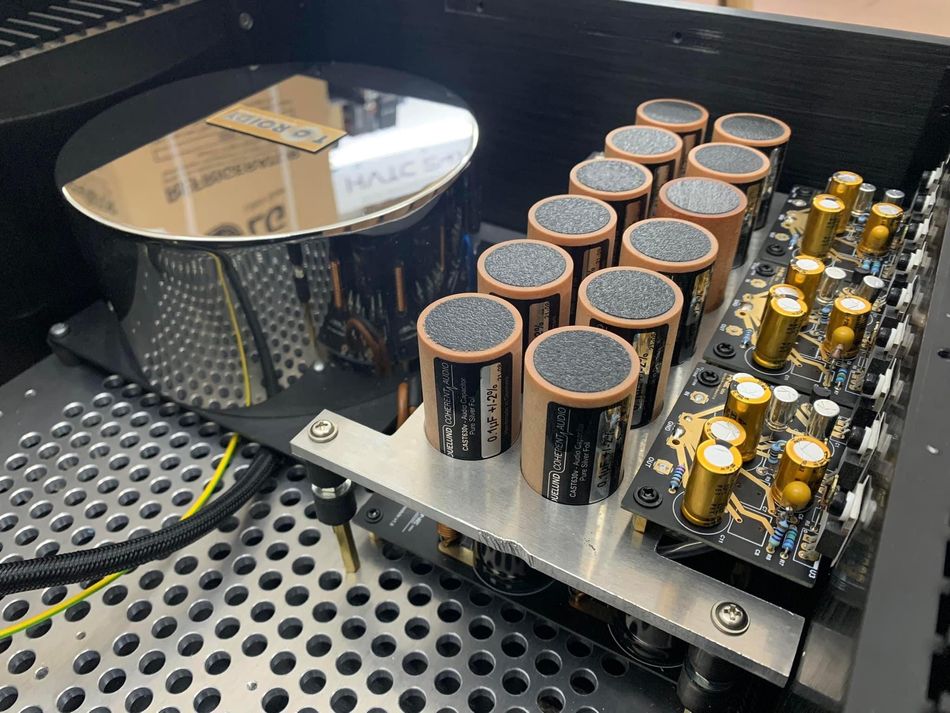 Linear Power Supply with Audio-Grade Capacitors