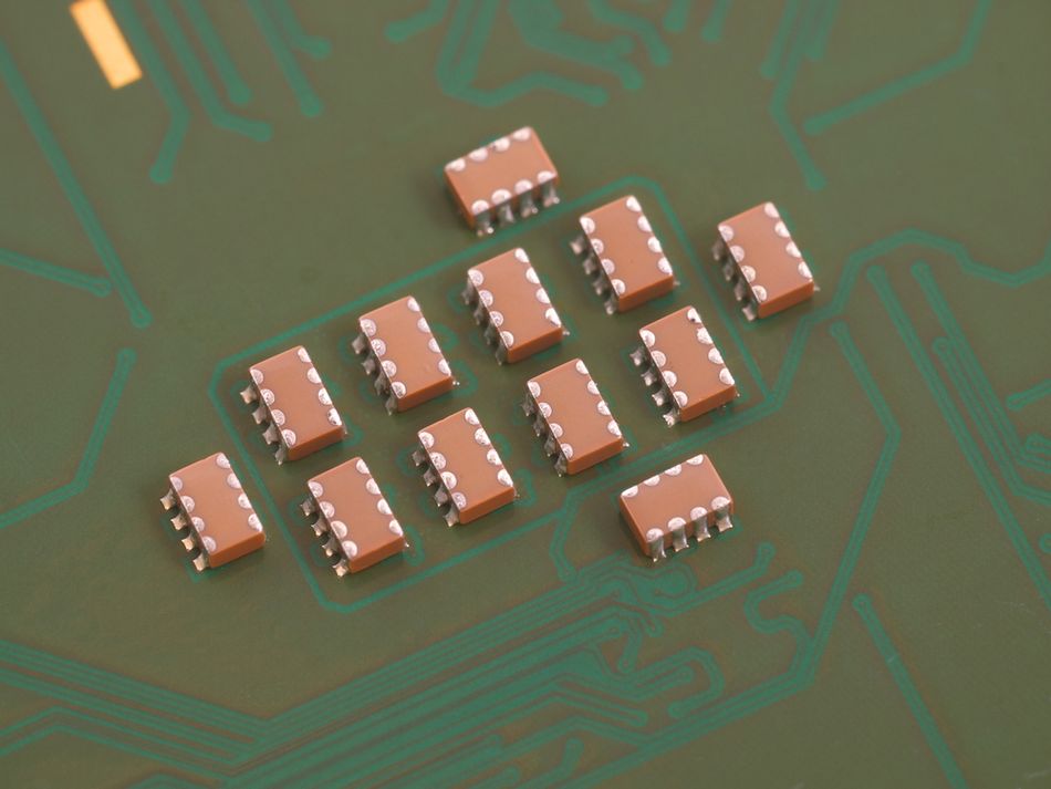 Troop of Ceramic Capacitors