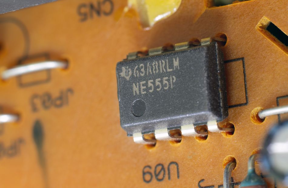 NE555 Timer Chip on PCB