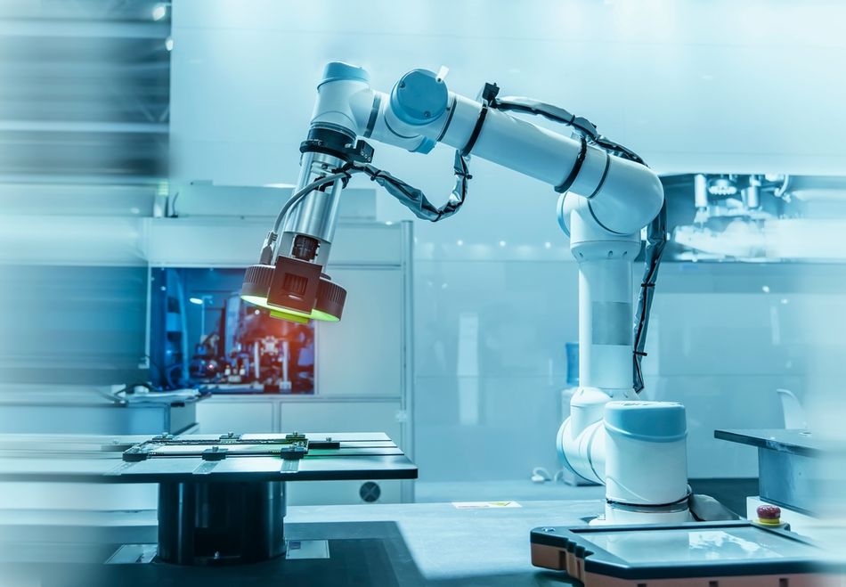 Vision Measuring Instrument Inspecting PCB Circuit Board