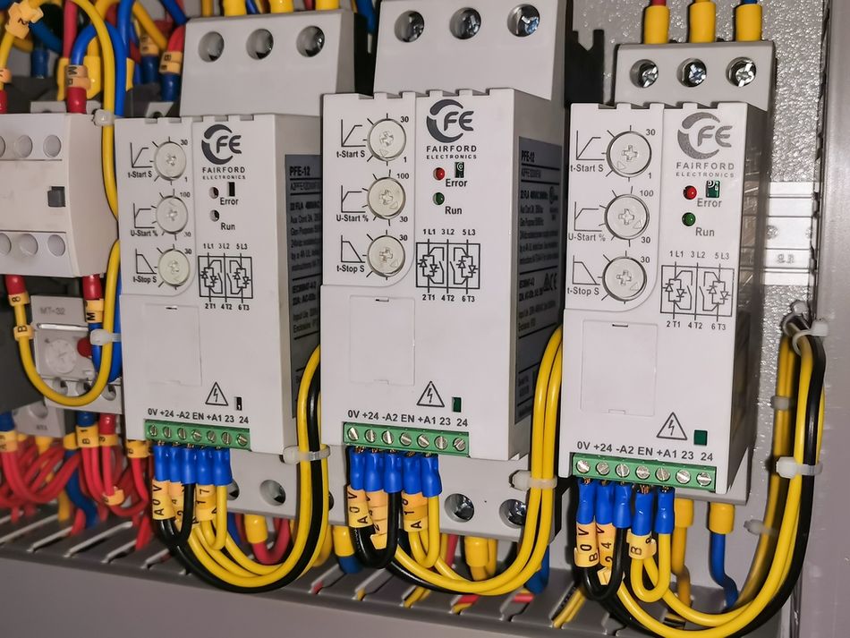 Soft Starter and Contactor Wiring in Electrical Cabinet