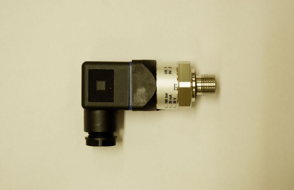 Pressure transducer.