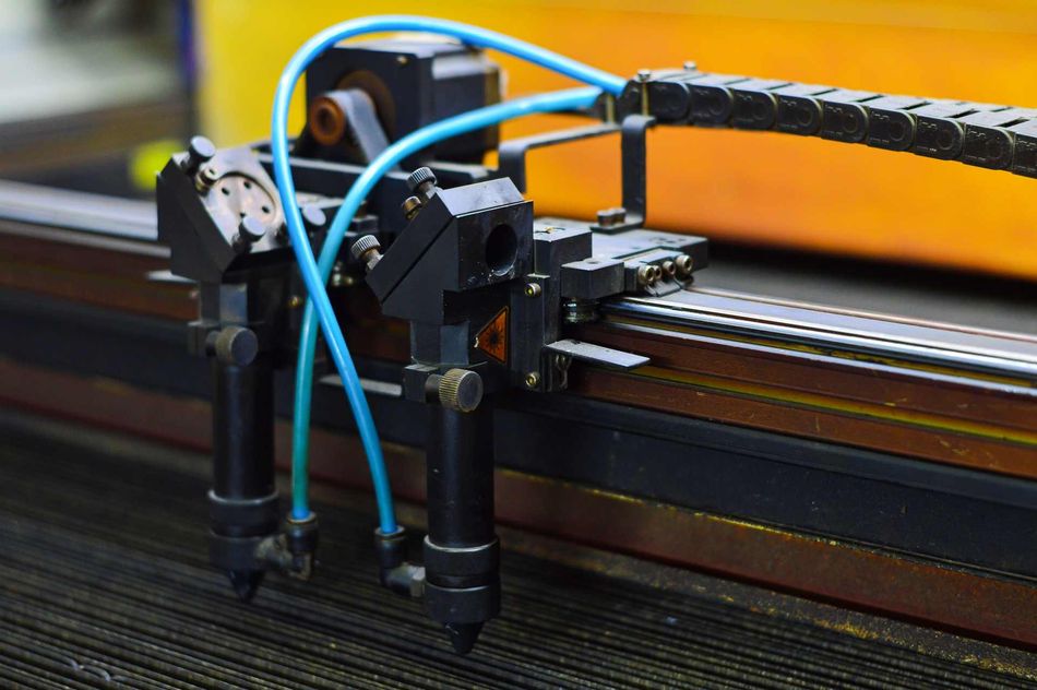 Side View of Dual CO2 Laser Heads with Stepper Motor and CNC Rail
