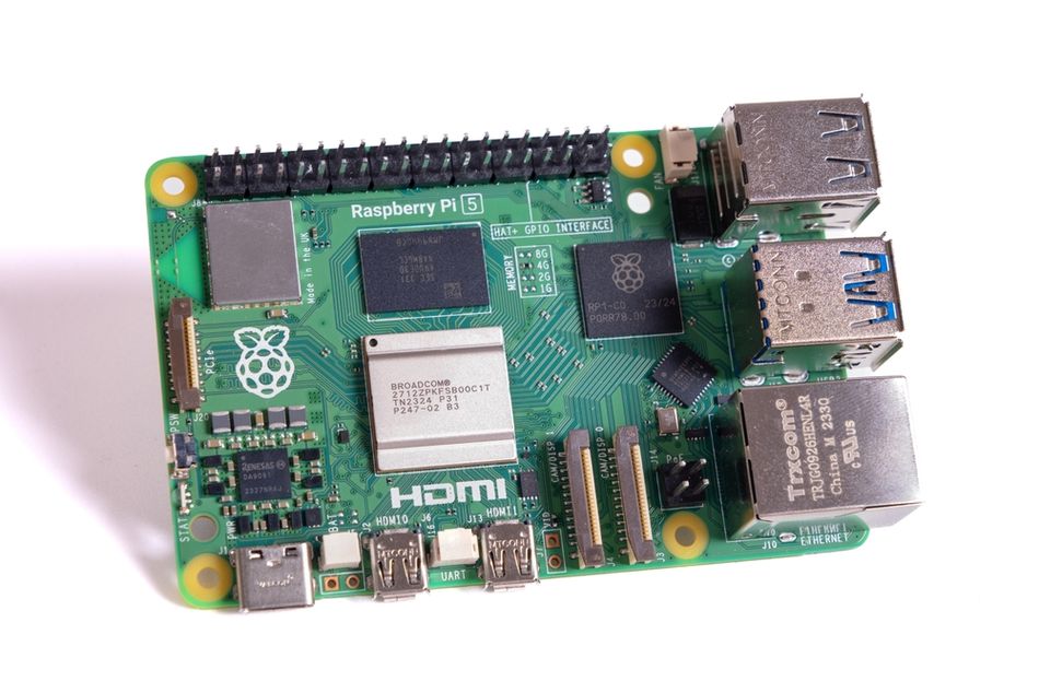 Raspberry Pi 5 - Single Board computer (SBC)