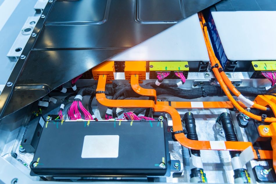 Liquid coolant pipes installed in an electric vehicle