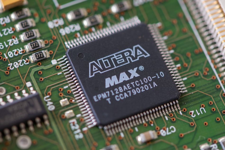 Altera MAX - Complex Programmable Logic Device (CPLD)