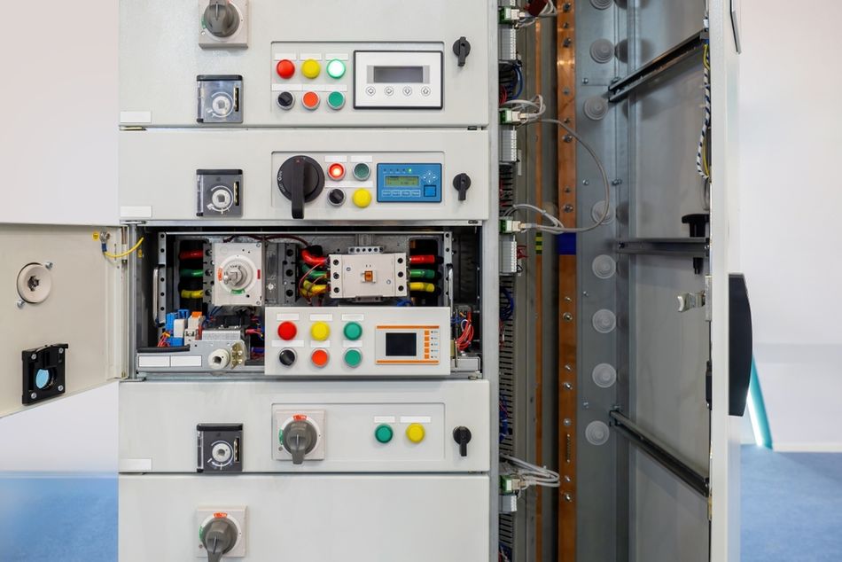 Electrical Magnetic Contactor Relay on the Circuit Control Machine